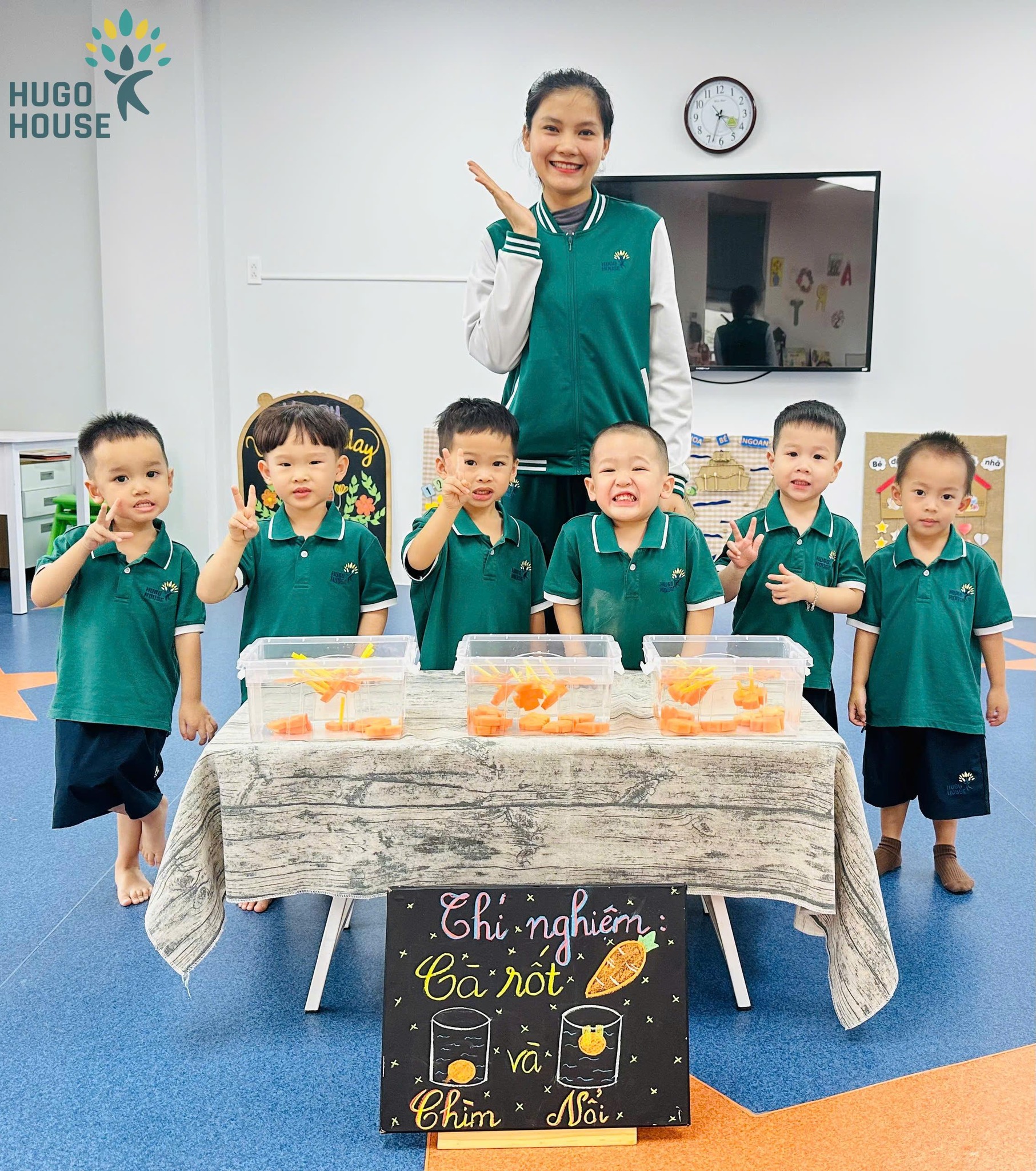 CÀ RỐT NHẢY MÚA TRONG NƯỚC