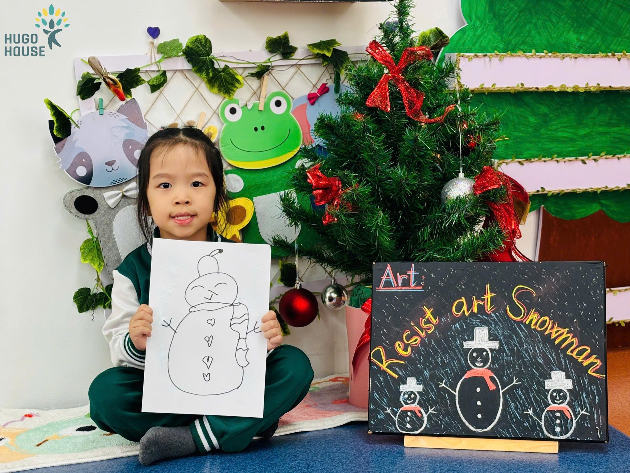 SẮC MÀU MÙA ĐÔNG TRONG TIẾT HỌC “RESIST ART SNOWMAN”