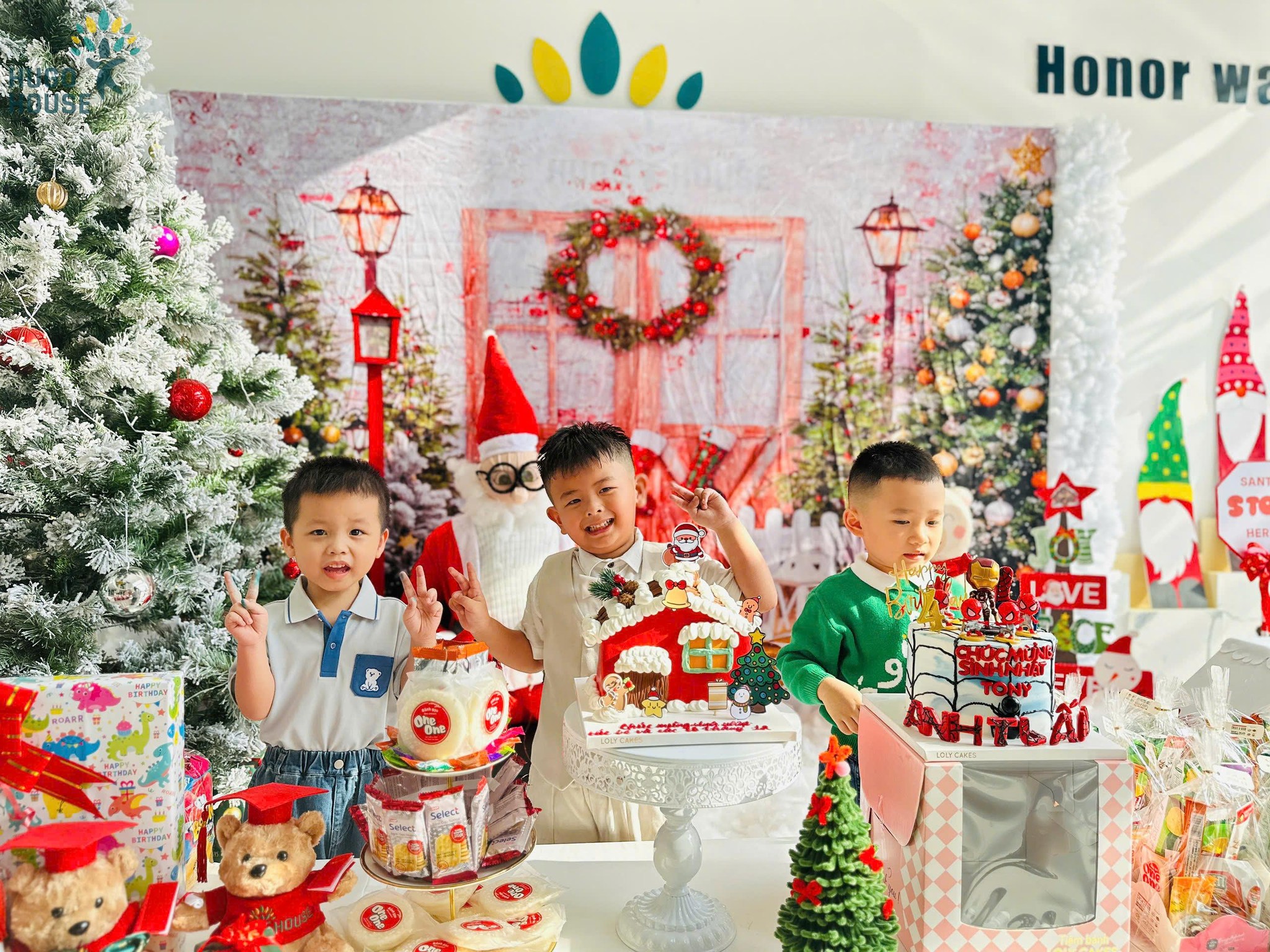 KHOẢNH KHẮC NGỌT NGÀO CỦA CÁC THIÊN THẦN NHỎ