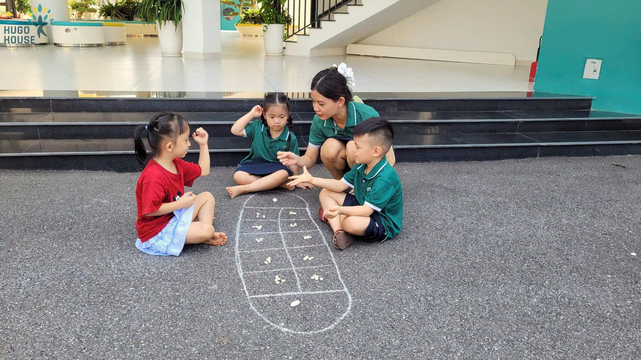 TRÒ CHƠI DÂN GIAN - MỘT MIỀN KÝ ỨC ĐẸP