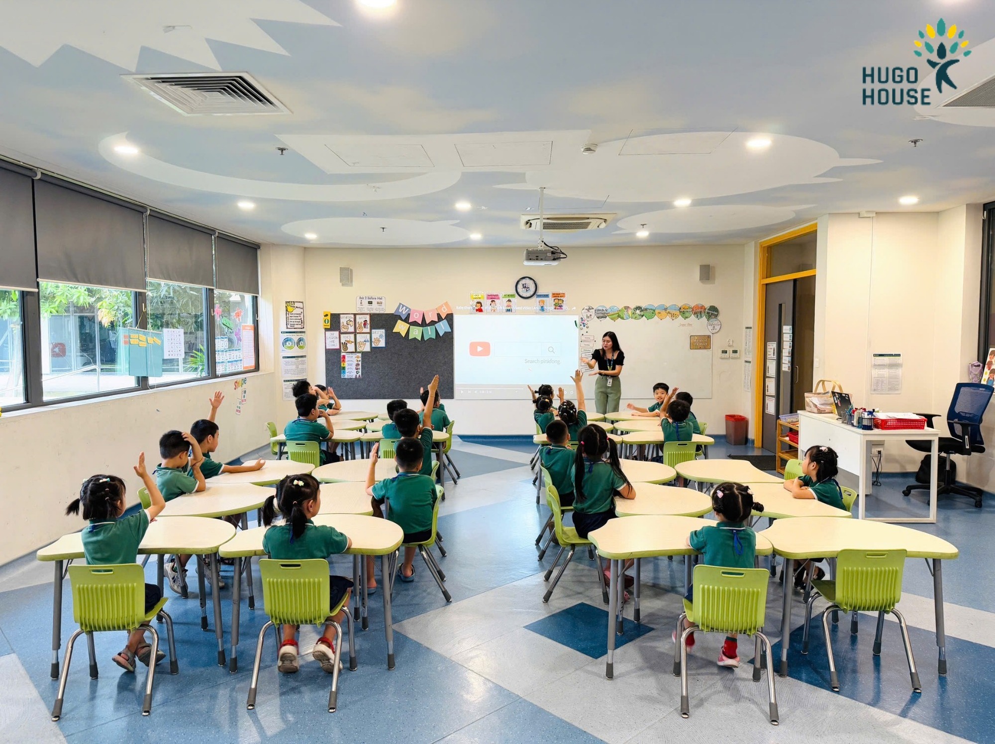 KHÁM PHÁ NGÔI TRƯỜNG LỚN – THAM QUAN EMASI