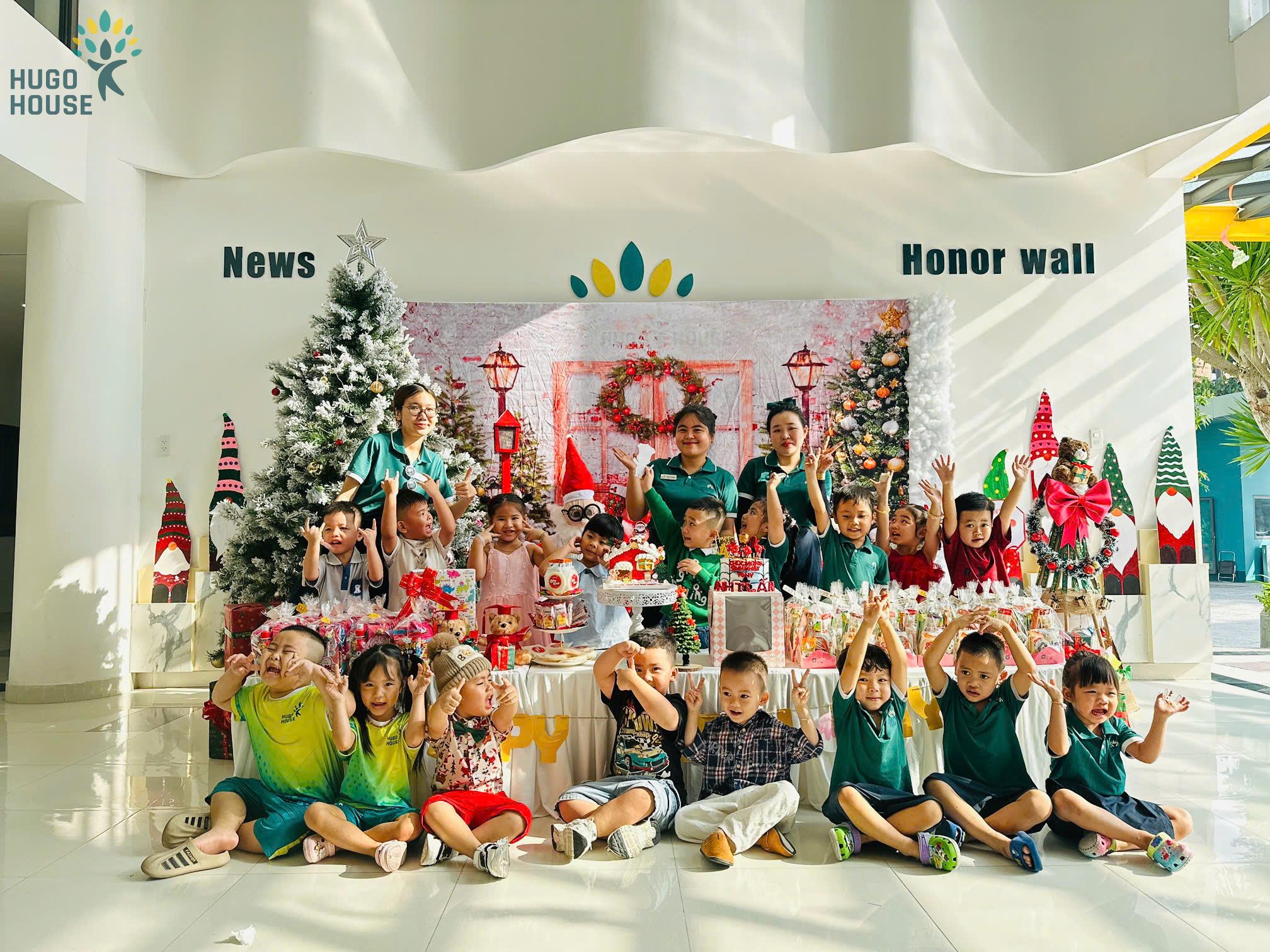 KHOẢNH KHẮC NGỌT NGÀO CỦA CÁC THIÊN THẦN NHỎ