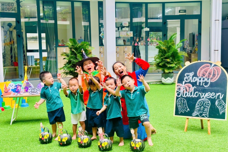 TỎA SÁNG CÙNG HALLOWEEN - BÉ THỎA SỨC SÁNG TẠO