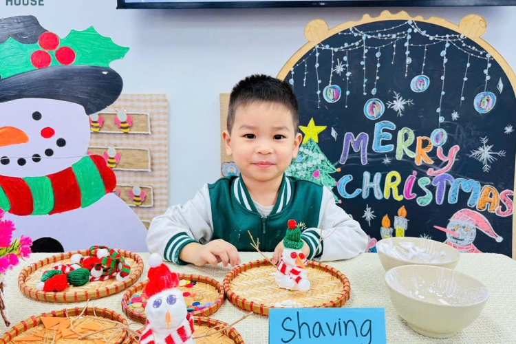 MÙA ĐÔNG GHÉ THĂM LỚP HỌC HUGO HOUSE