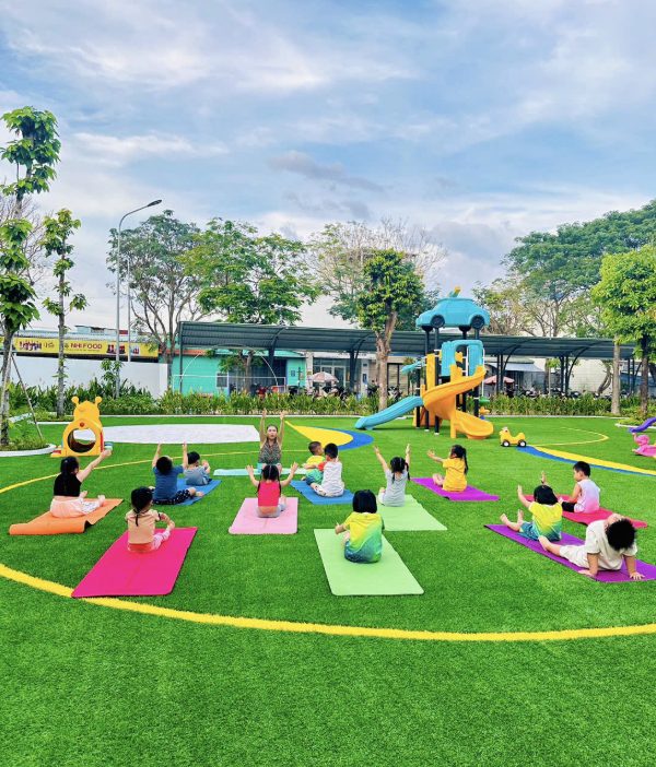 Yoga ngoài trời