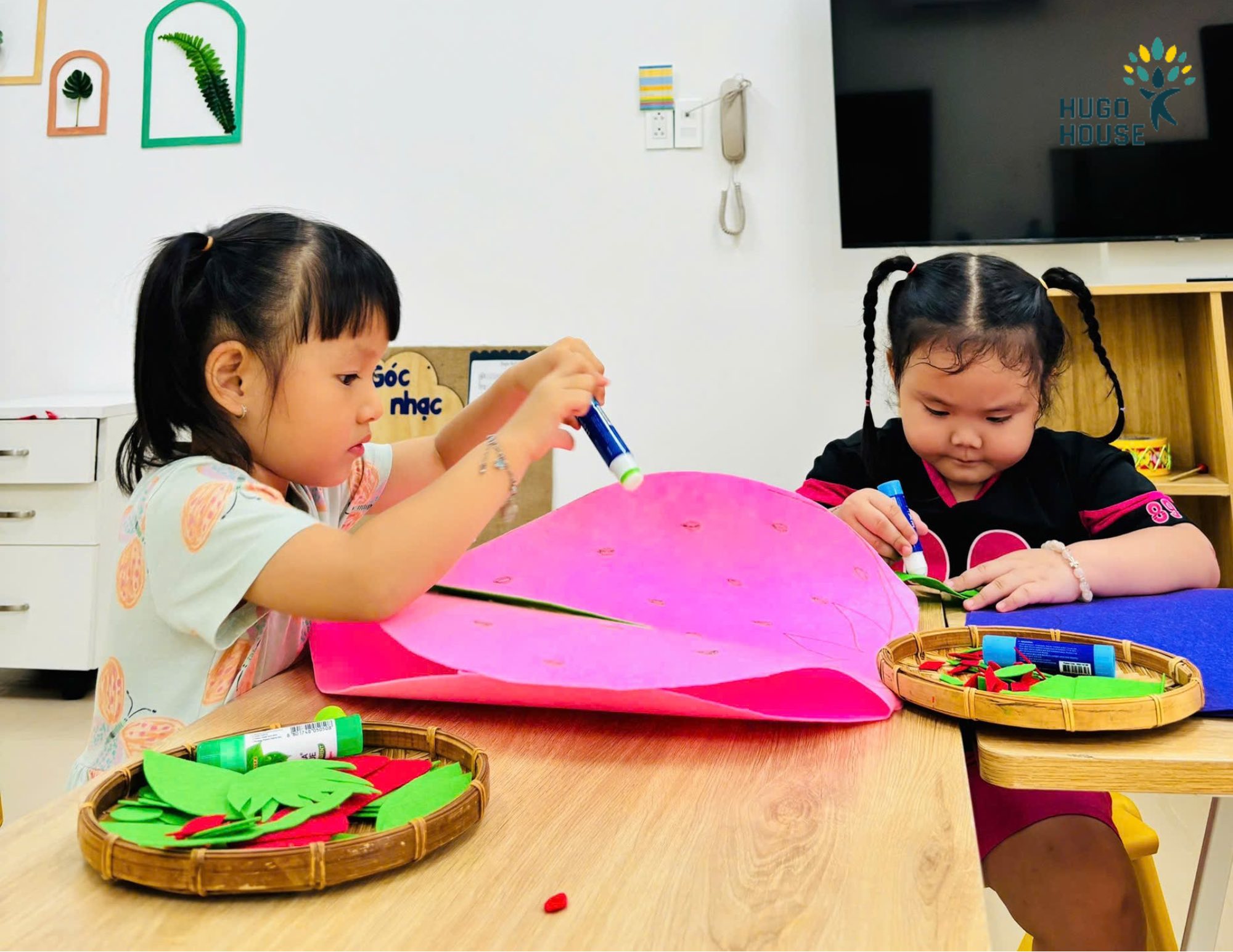 NHÀ THIẾT KẾ NHÍ – SÁNG TẠO TRANG PHỤC