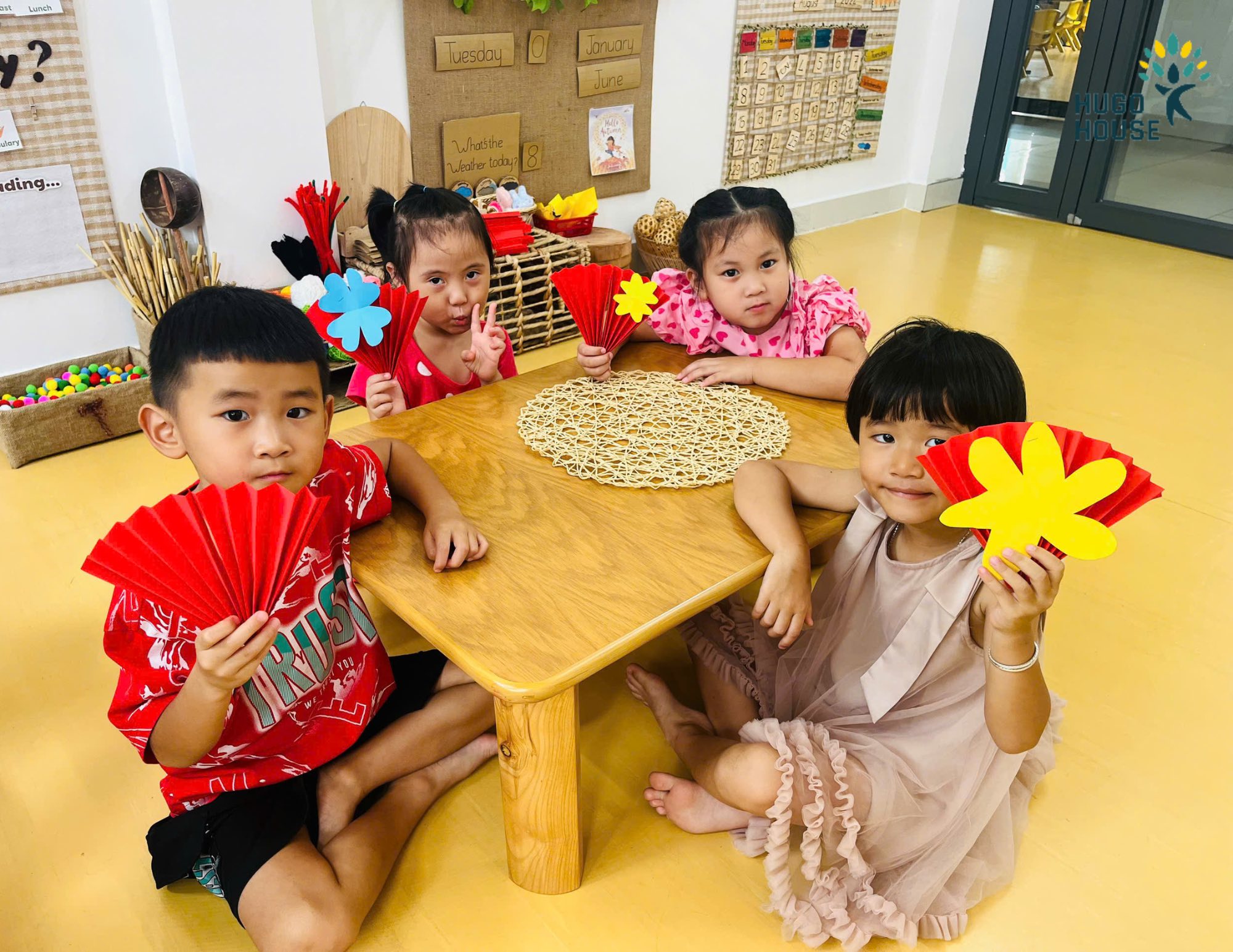  KHÉO TAY LÀM QUẠT – MÁT MẺ MÙA HÈ