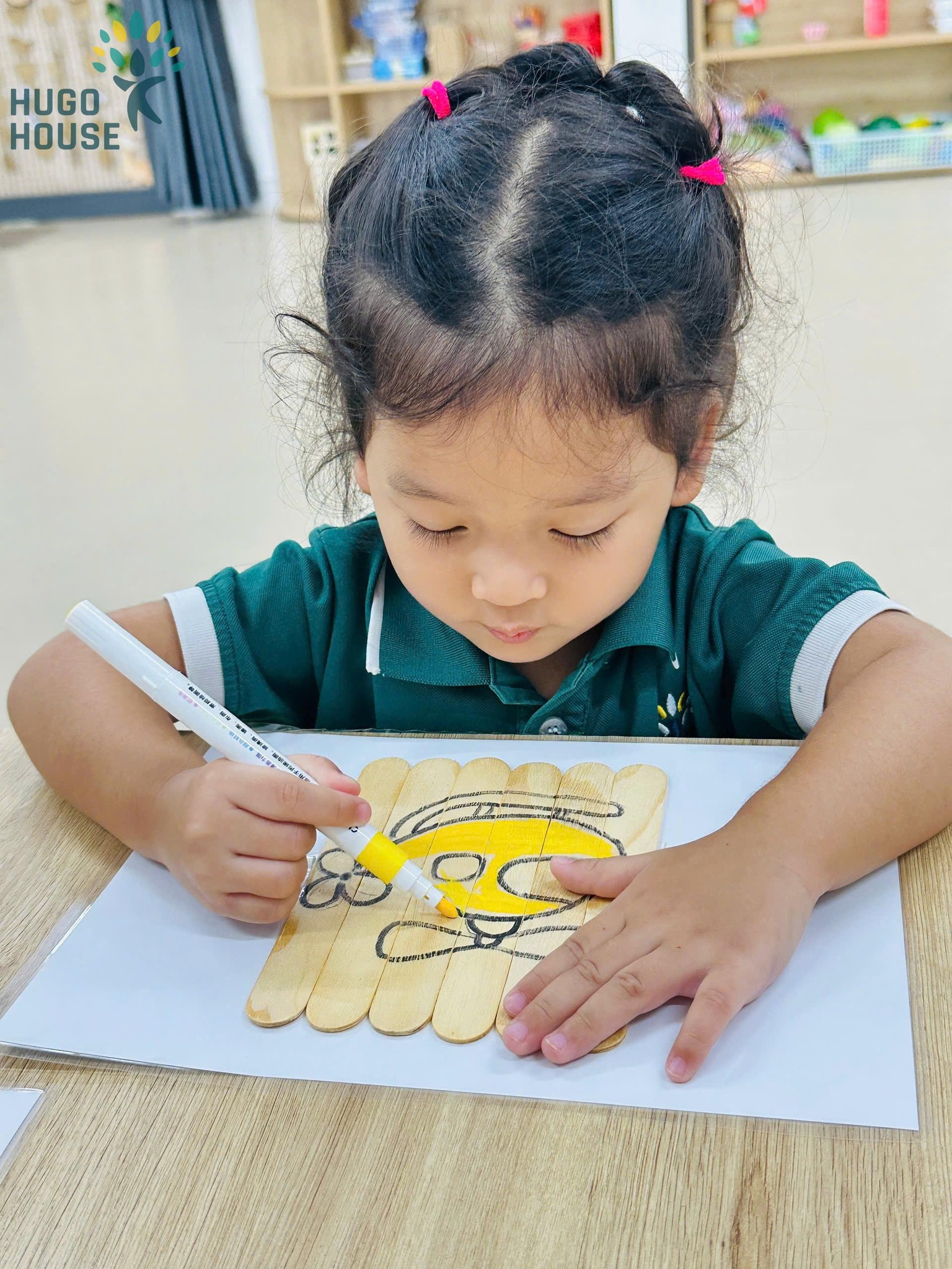 NHỮNG PHƯƠNG TIỆN GIAO THÔNG BÉ XINH TỪ BÀN TAY BÉ