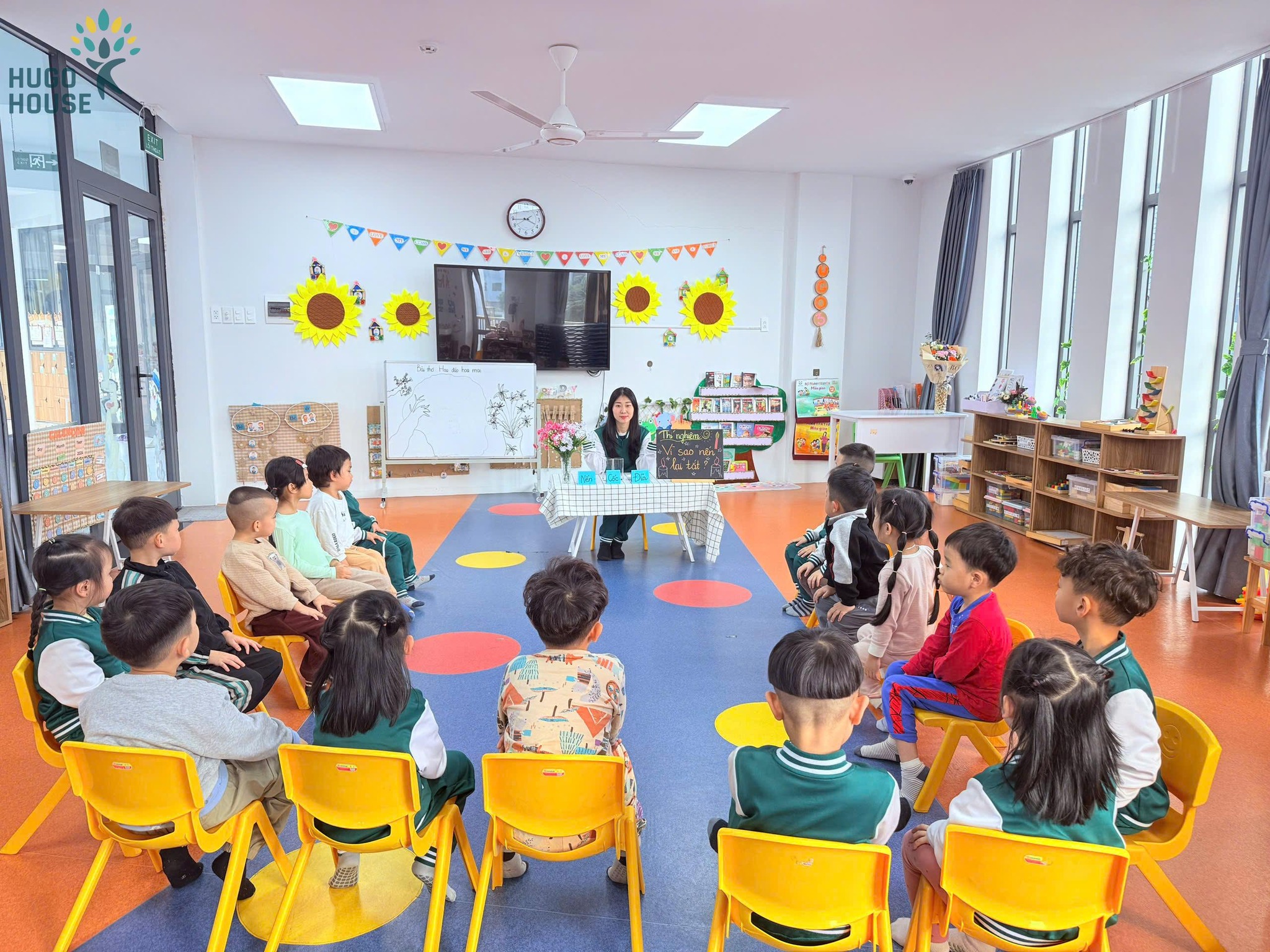 BÉ KHÁM PHÁ BÍ MẬT CỦA NGỌN NẾN