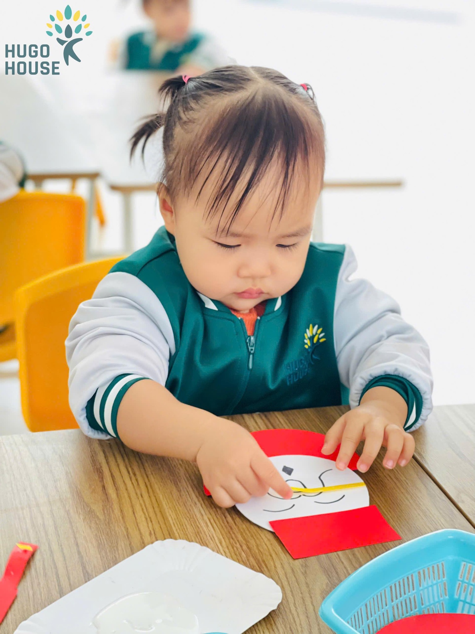 BÉ KHÉO TAY LÀM ÔNG THẦN TÀI NGÀY TẾT