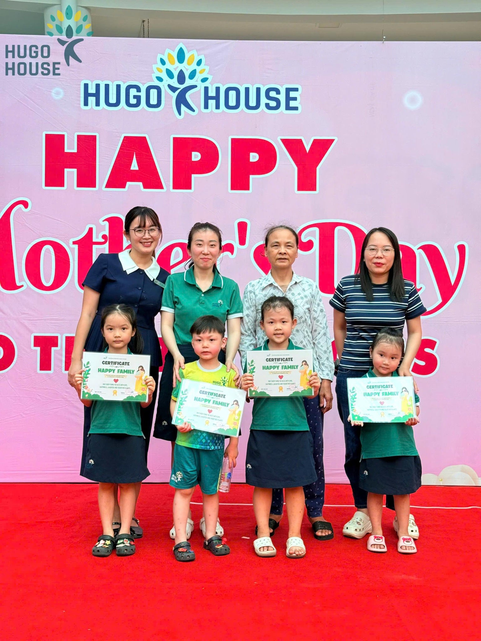BÉ CÙNG MẸ LƯU GIỮ YÊU THƯƠNG