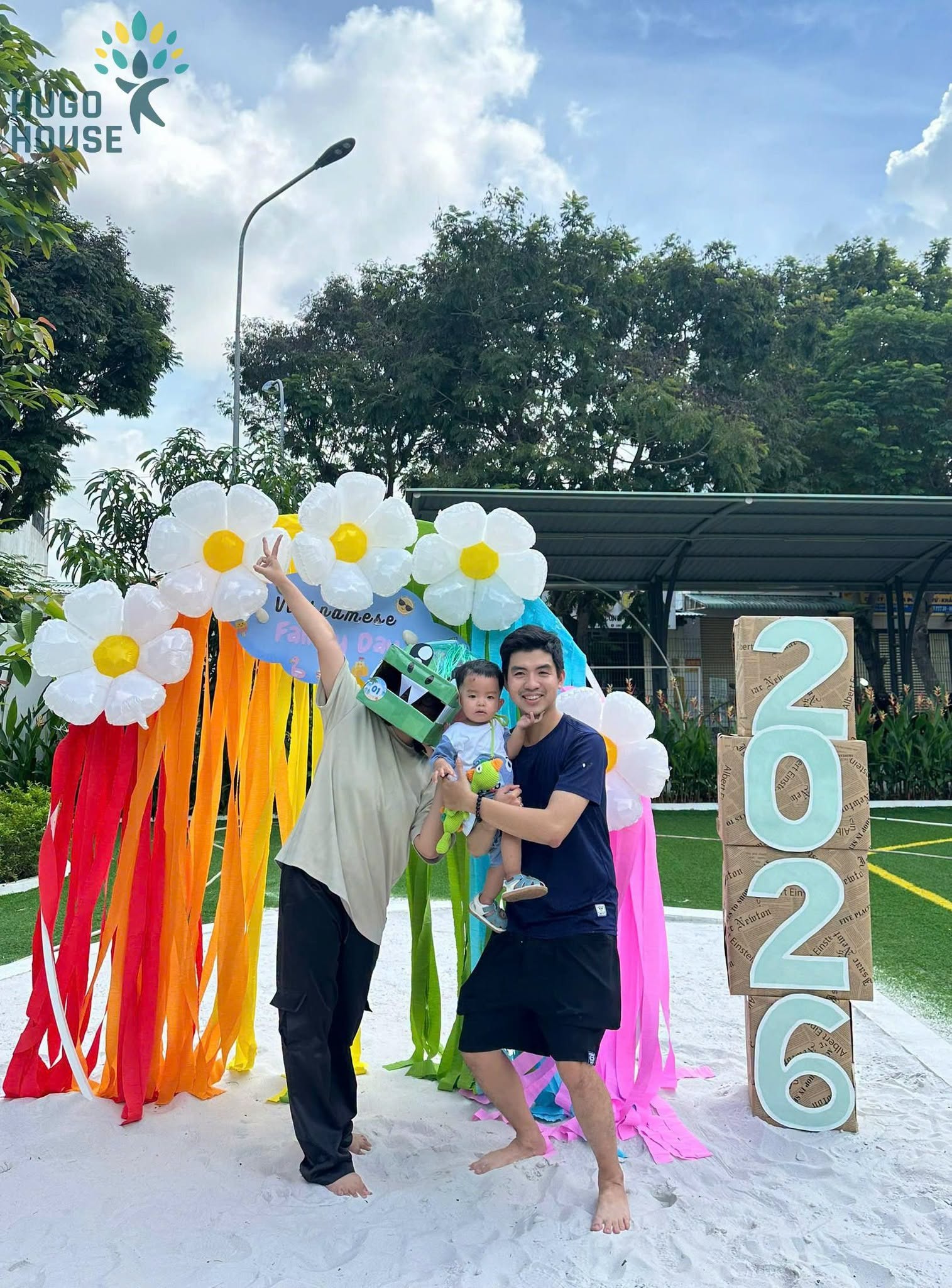 NGÀY HÈ RỰC RỠ CỦA CÁC THIÊN THẦN NHỎ