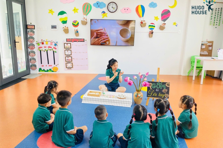 KHÉO TAY NẶN GỐM – SÁNG TẠO HỌA TIẾT
