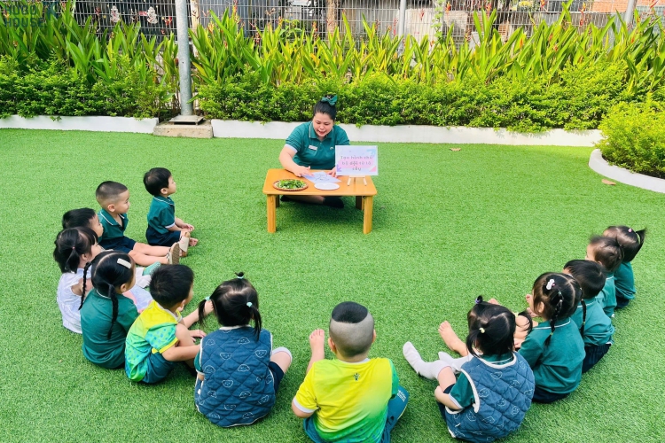 KHÉO TAY HÔM NAY – YÊU NƯỚC NGÀY MAI