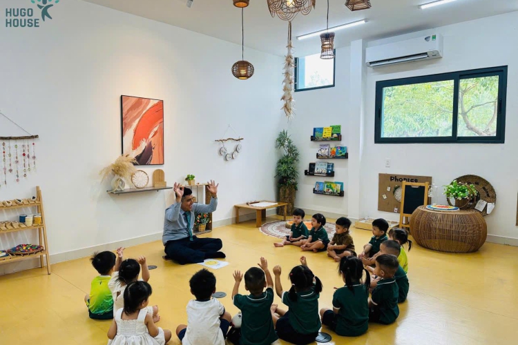 KHÁM PHÁ HÌNH HỌC - BÉ HỌC TIẾNG ANH THẬT VUI