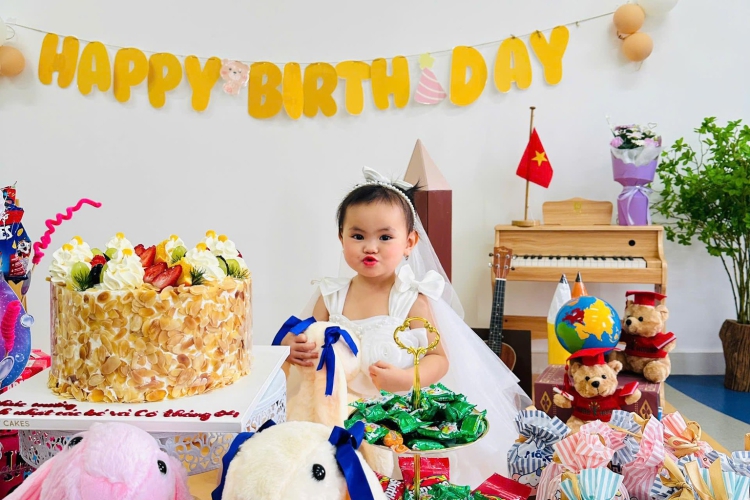 SINH NHẬT THÁNG 04 - NGỌT NGÀO VÀ RỰC RỠ