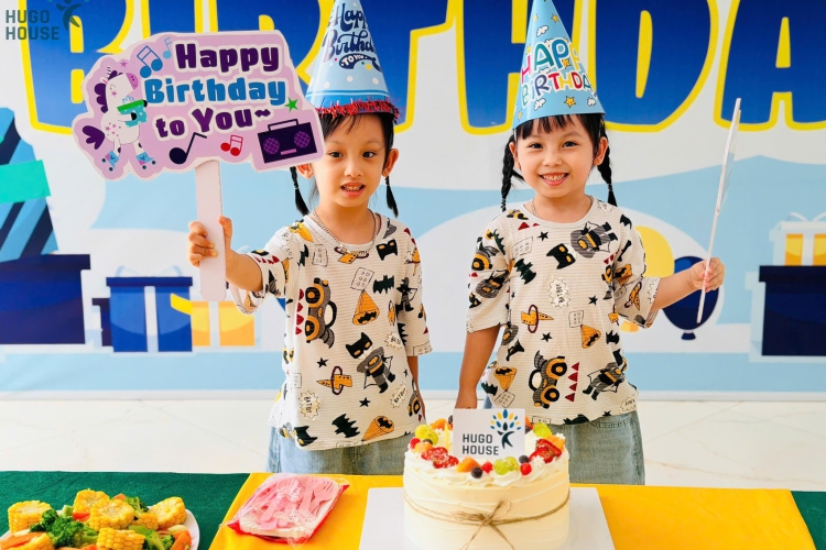 SINH NHẬT THÁNG TƯ RỰC RỠ CỦA CÁC THIÊN THẦN NHỎ