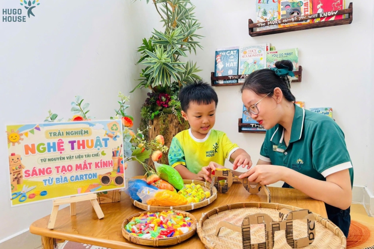 BIẾN TẤM BÌA CARTON THÀNH CHIẾC MẮT KIẾNG ĐẦY SẮC MÀU  